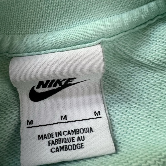 Nike Girls’ Floral Swoosh Crewneck Sweatshirt Medium EUC - Picture 3 of 3